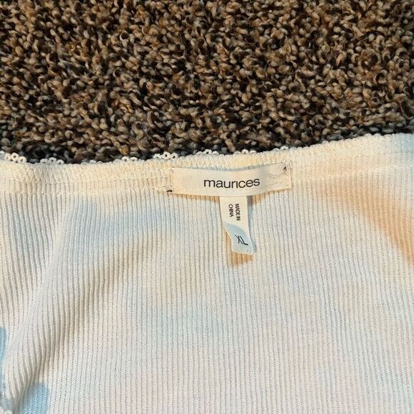 Maurices Shirt‎ Women's XL Ivory White Button-Up Sleeve V-Neck Top - Picture 2 of 6